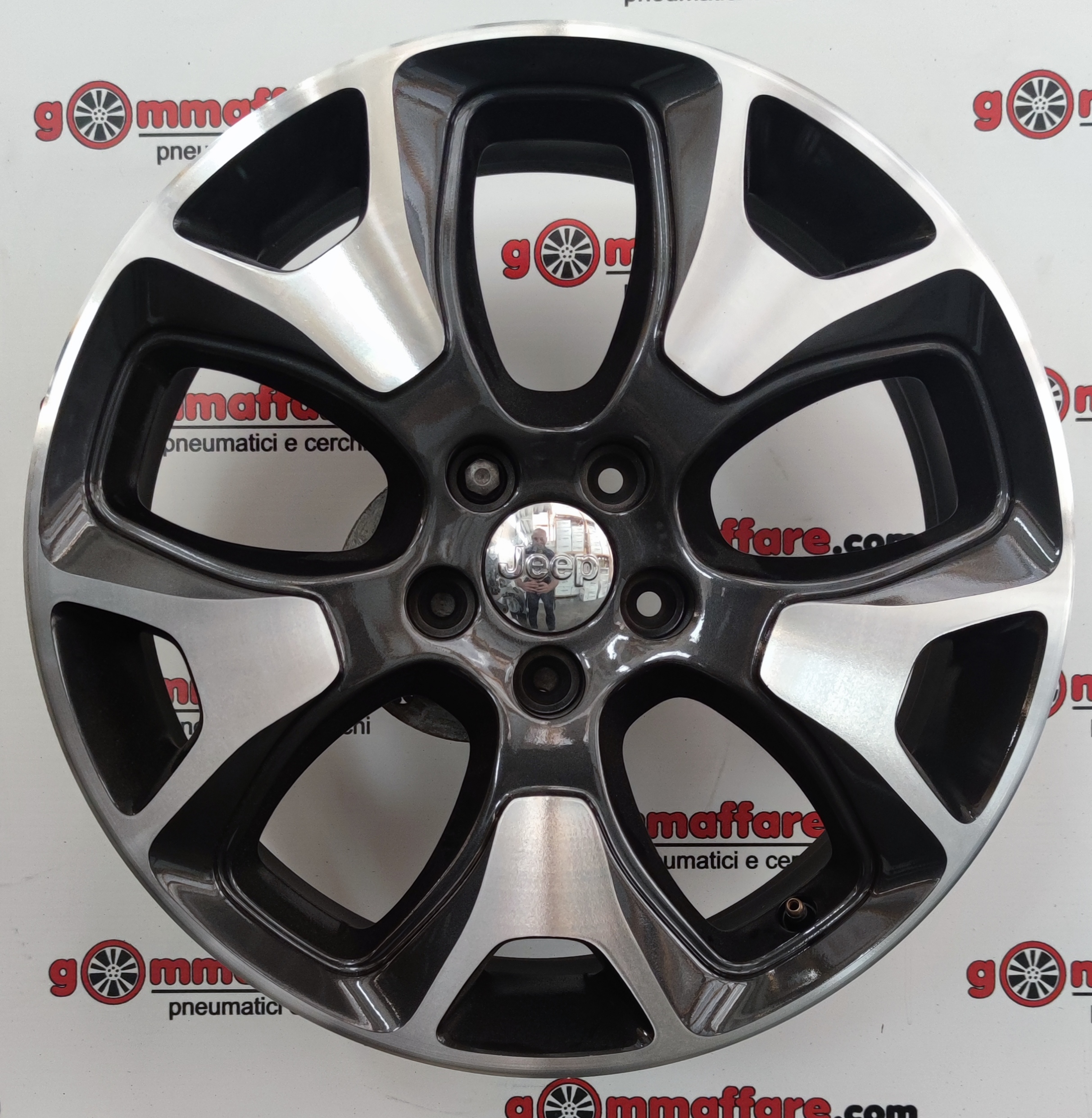 Jeep Mopar Compass - Renegade - 5VC28TRMAA 18"